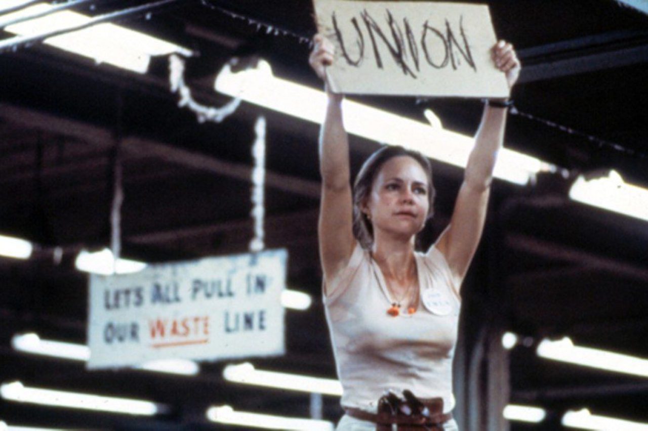 norma-rae-holding-up-union-sign