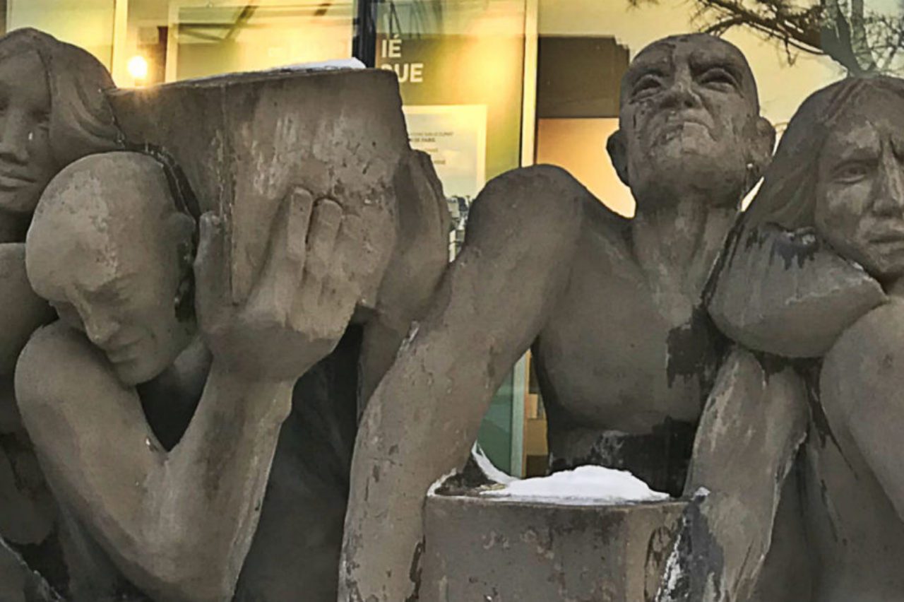 Statues à l'extérieur du siège social CSN FSSS Montréal.